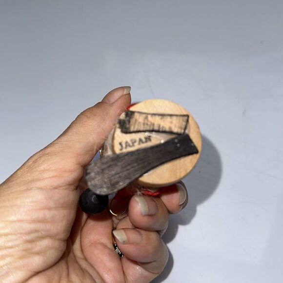 Vintage wooden gnome Christmas tree ornament with glasses & red cap - Picture 3 of 4